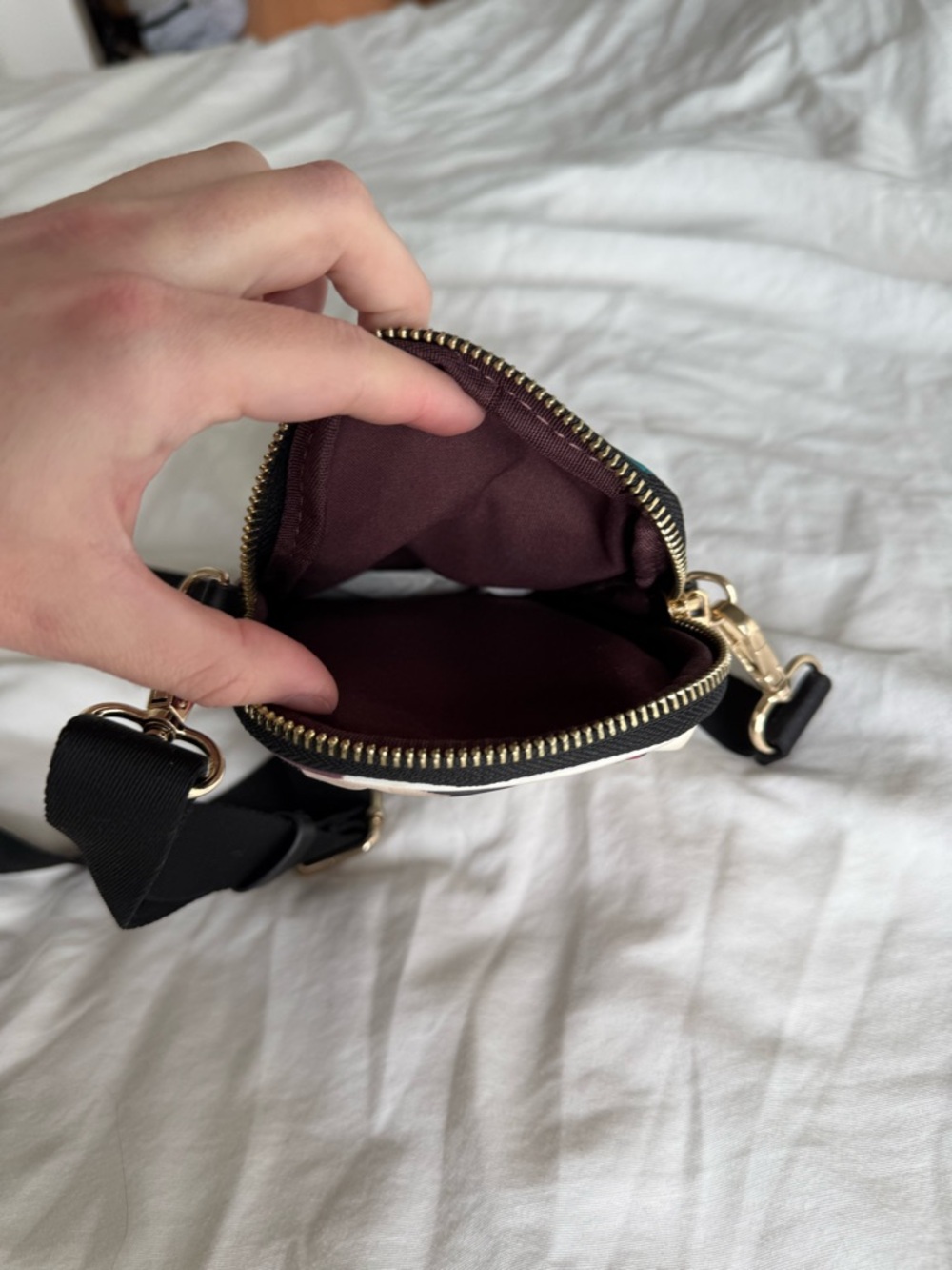 Parfois Abstract Multicolor Crossbody Phone Bag - Picture 5 of 7